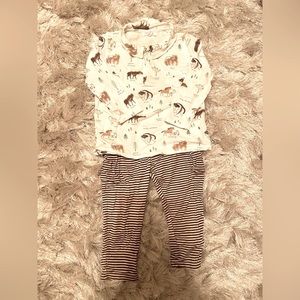 VGUC 12-18m Angel Dear pant set